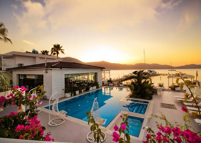 Poseidon Boutique Hotel And Yacht Club Selimiye